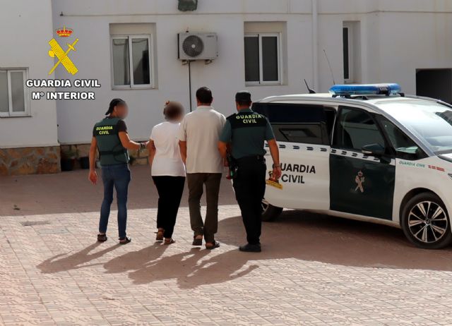 La Guardia Civil detiene a una pareja por explotar a inmigrantes en Totana, Foto 3