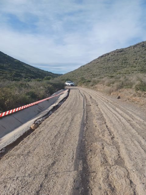 Acondicionados los accesos al Parque Regional de Calblanque da&ntilde;ados por la DANA Alice para facilitar el tránsito de autobuses a las playas - 2, Foto 2