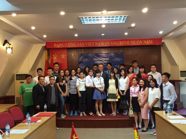 La UCAM concede becas de estudios a universitarios vietnamitas - 1, Foto 1