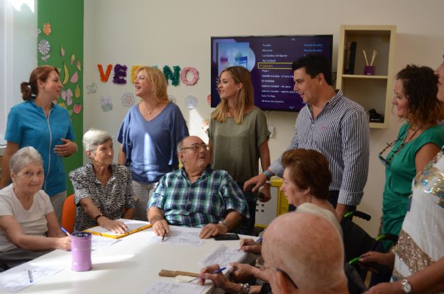 La consejera de Familia visitó las residencias de personas mayores de Pozo Aledo y Santiago de la Ribera donde se han incrementado la plazas concertadas - 2, Foto 2