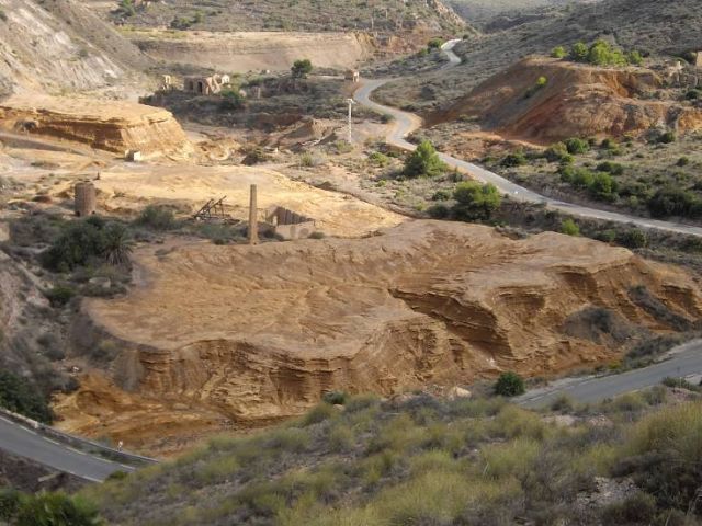 La UPCT participa en un proyecto europeo sobre rehabilitación de suelos degradados por metales e hidrocarburos - 1, Foto 1