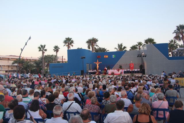 Cientos de personas en la misa en honor al Cristo del Mar Menor - 3, Foto 3