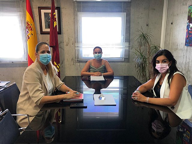 Reunión de la Concejalía de Educación con la Directora General de Centros Educativos - 1, Foto 1