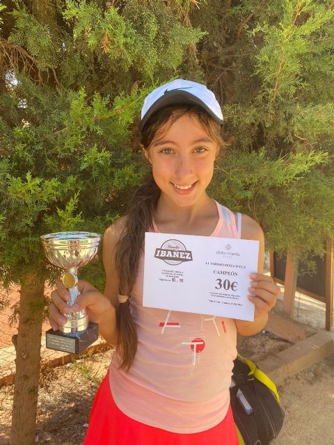 La torreña Sofía Basto Cabrera, campeona alevín en el torneo nacional de tenis en Elche - 2, Foto 2