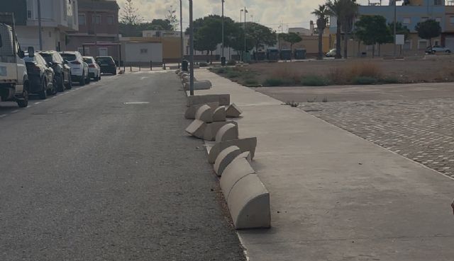 MC instará al Gobierno local a subsanar los problemas en la calle Mediterráneo de El Algar - 2, Foto 2