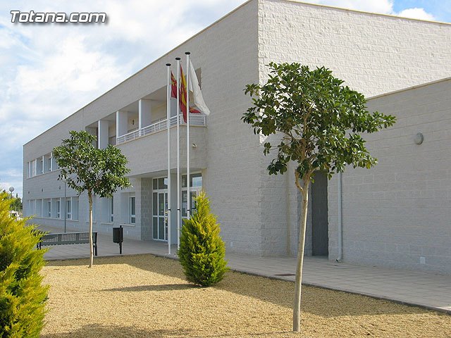 Choni Ludea requires the Committee on Culture and Education of the Assembly to visit the school Luis Perez Rueda, Foto 1