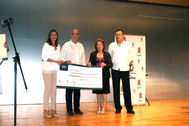 La Asociación Española Contra el Cáncer de Águilas recibe la taquilla, de 2.700 euros, del concierto de piano solidario de la joven Olga Albasini - 2, Foto 2