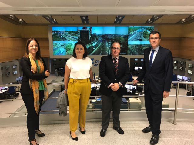 El Ayuntamiento y la DGT firman el acuerdo de coordinación en materia de seguridad vial para las carreteras del término municipal de Murcia - 2, Foto 2