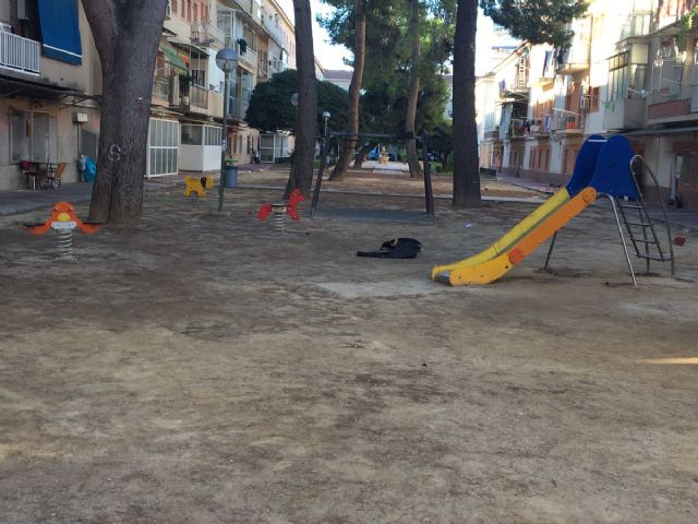 Ahora Murcia denuncia la extrema dejadez que sufren los jardines de los bloques de Santa María de Gracia - 1, Foto 1