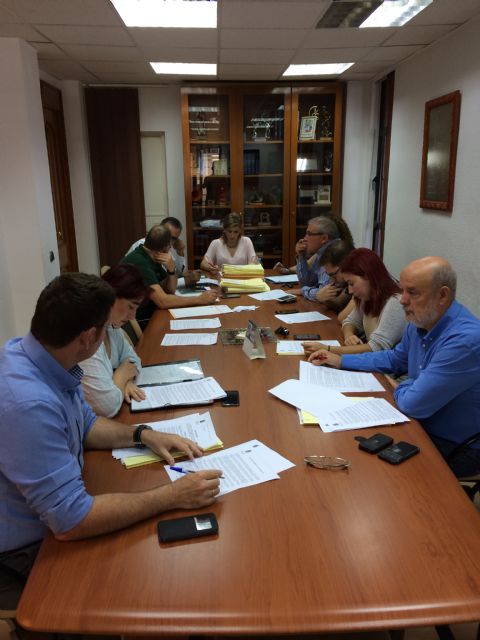 La Junta de Gobierno Local de Molina de Segura adjudica el servicio técnico de monitores y socorristas para las diferentes actividades deportivas municipales - 2, Foto 2