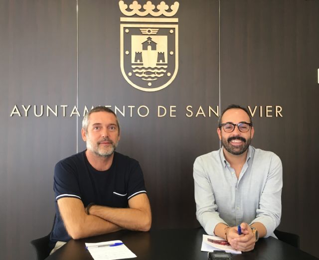 La biblioteca de San Javier entrará en el otoño con un intenso programa de actividades que incluye un encuentro con el público del escritor argentino Jorge Bucay - 1, Foto 1