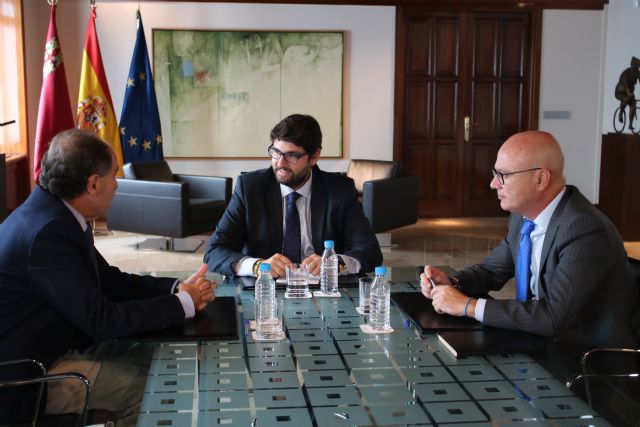 Fernando López Miras se reúne con los presidentes de los consejos sociales de las universidades públicas de la Región - 2, Foto 2