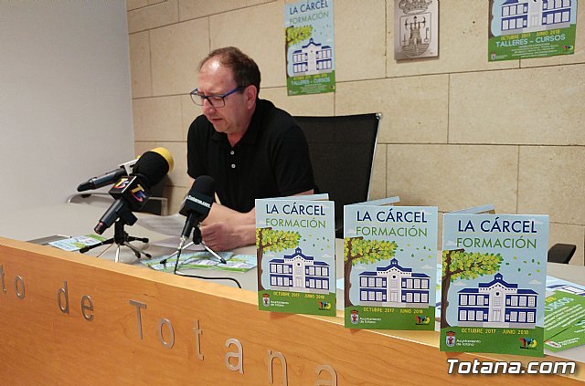 El programa La Cárcel-Formación oferta un amplio abanico de cursos y talleres dirigidos a toda la población, Foto 2