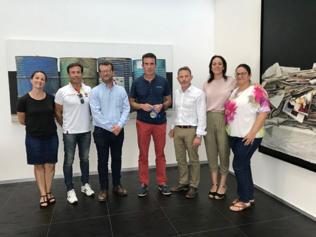 El Alcalde de Torre Pacheco recibe al atleta subcampeón del mundo en 400 metros vallas, Donato Martínez - 3, Foto 3