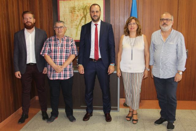 El Ayuntamiento de San Pedro del Pinatar y AJE fomentan la cultura empresarial y el emprendimiento - 1, Foto 1