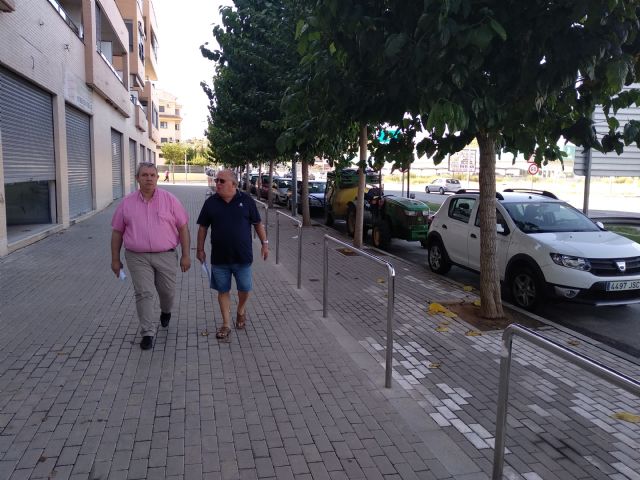 El PSOE exige pasos para peatones que se juegan la vida al cruzar la antigua carretera de Alicante que es travesía en El Esparragal - 4, Foto 4
