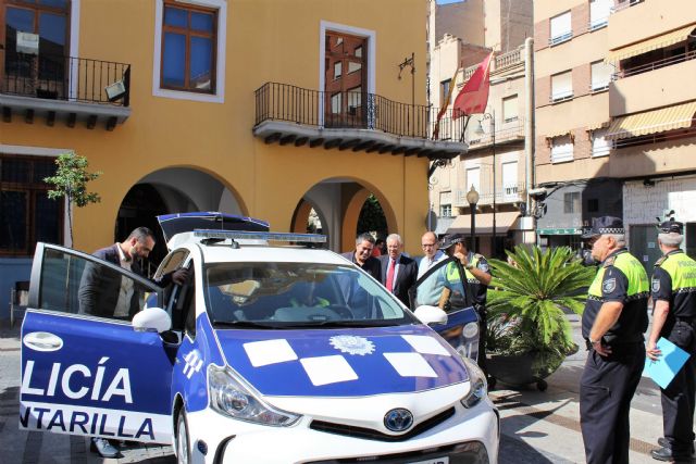 Hoy han sido presentados dos nuevos coches policiales para la Policía Local de Alcantarilla - 1, Foto 1