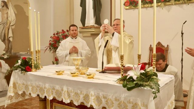 El Obispo consagra el templo del Santísimo Cristo del Valle de Torreagüera - 3, Foto 3