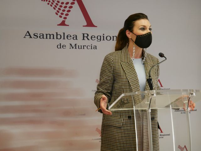 El PP urge al Gobierno de España a ampliar la tercera dosis de la vacuna del Covid-19 al personal sanitario y sociosanitario por su mayor exposición al virus - 1, Foto 1