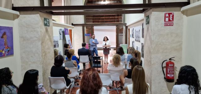 La III edición del Proyecto Carmen, organizado por la Federación de Organizaciones de Mujeres de Lorca, dotará  a sus 18 participantes de herramientas para la búsqueda de un empleo de calidad - 3, Foto 3