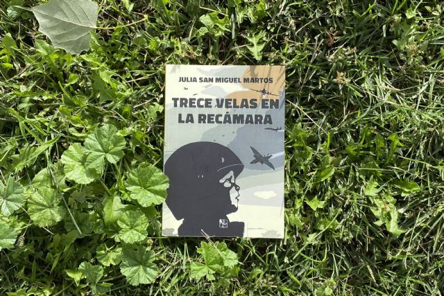 Julia San Miguel publica Trece velas en la recámara, una novela juvenil sobre los horrores de la guerra - 4, Foto 4