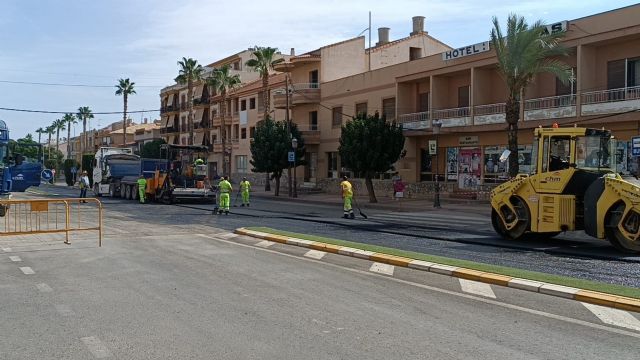 El Ayuntamiento mejora el asfalto de la Avenida Región Murciana y las calles Lobo y Las Eras - 3, Foto 3