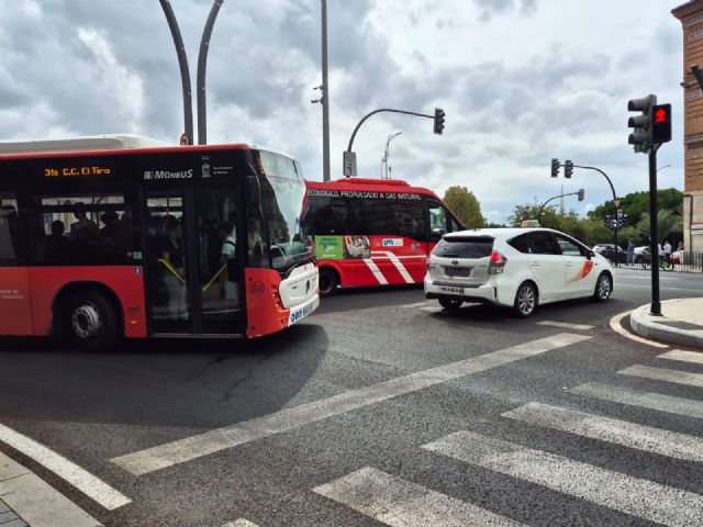 El uso del transporte público durante la Feria crece en cerca de 240.000 viajeros respecto al año anterior - 1, Foto 1