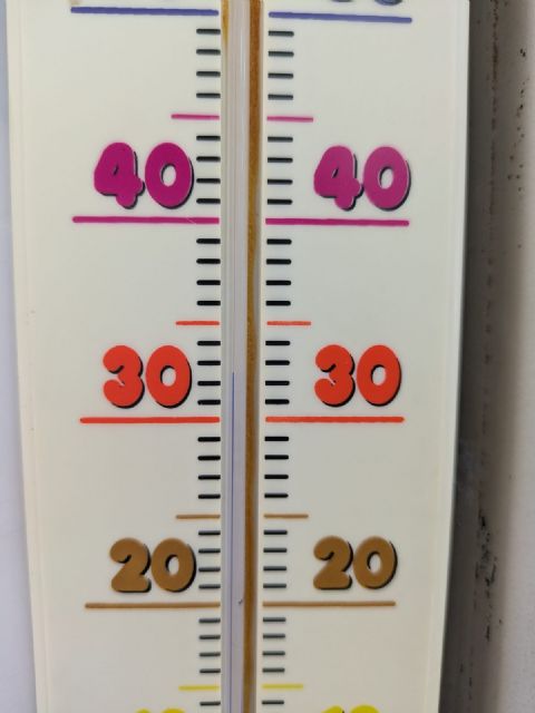 La incapacidad de Fulgencio Gil pone en riesgo la salud de los alumnos con valores por encima de los 30°C en las aulas - 1, Foto 1