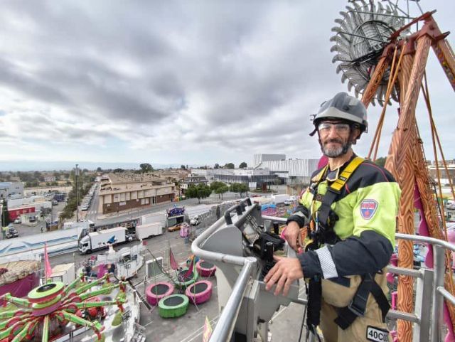Emergencias acompaña al personal de Bomberos durante la comprobación de la accesibilidad de los equipos materiales al recinto ferial del Huerto de la Rueda - 2, Foto 2