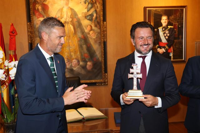 Elche dedica a Caravaca una palmera de su emblemático Parque Municipal como símbolo de unión entre ambas ciudades - 2, Foto 2