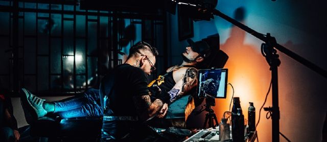 Harson Rodríguez revoluciona la industria del tatuaje con un método que permite piezas a gran escala en un sólo día - 2, Foto 2
