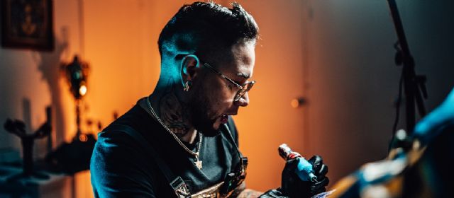 Harson Rodríguez revoluciona la industria del tatuaje con un método que permite piezas a gran escala en un sólo día - 4, Foto 4