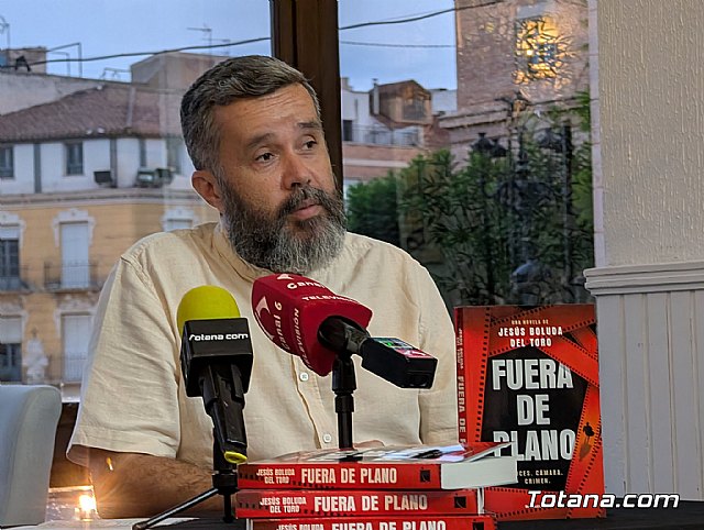 Jesús Boluda lleva al Gran Casino de Totana el cine convertido en crimen con Fuera de plano, Foto 6