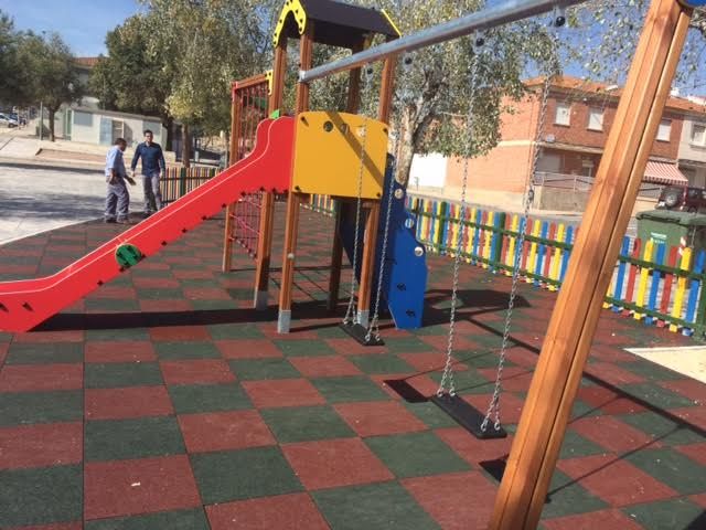 El recinto ferial ya cuenta con un nuevo parque con juegos infantiles, Foto 8