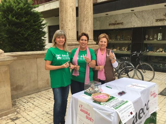 La Junta Local de la AECC en Lorca conmemora el Día Mundial contra el Cáncer de Mama - 1, Foto 1