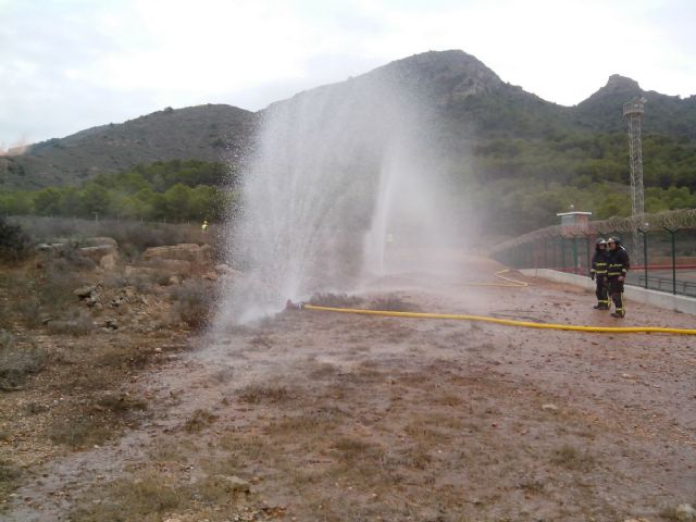 Los Bomberos de Cartagena participan en un simulacro de incendios en el Valle de Escombreras - 4, Foto 4