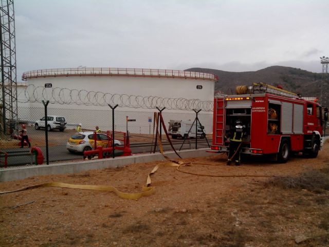 Los Bomberos de Cartagena participan en un simulacro de incendios en el Valle de Escombreras - 5, Foto 5