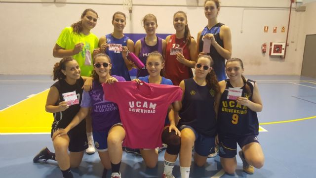 El UCAM Murcia CB homenajea a las luchadoras - 2, Foto 2