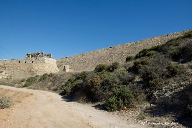 El Ayuntamiento tapiará los accesos al Castillo de los Moros para protegerlo de actos vandálicos - 1, Foto 1