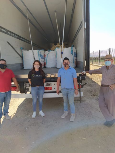 D´Genes recoge dos toneladas y media de tapones en el marco de la campaña solidaria llevada a cabo en Lorca - 4, Foto 4