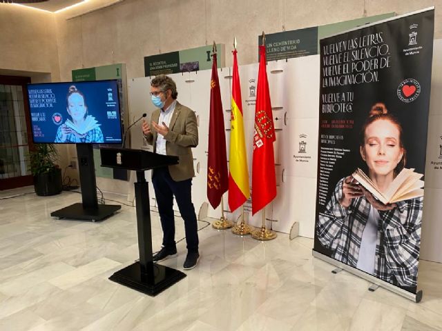 La bibliotecas municipales salen a la calle para celebrar el día de las bibliotecas - 1, Foto 1