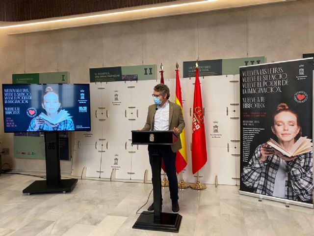 La bibliotecas municipales salen a la calle para celebrar el día de las bibliotecas - 3, Foto 3