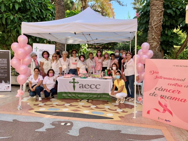 Águilas saca pecho con motivo del Día Mundial Contra el Cáncer de Mama - 1, Foto 1