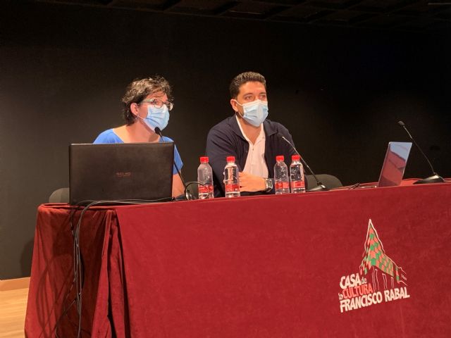 La Casa de la Cultura acoge la primera de las mesas informativas sobre las nuevas convocatorias de ayudas para la vivienda - 1, Foto 1