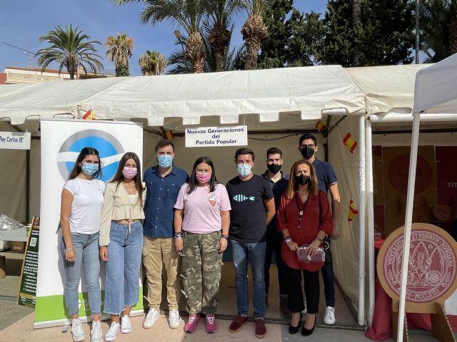 Ruta solidaria benéfica y una limpieza del entorno de cuatro calas centran las actividades de NNGG dentro del Octubre Joven - 1, Foto 1