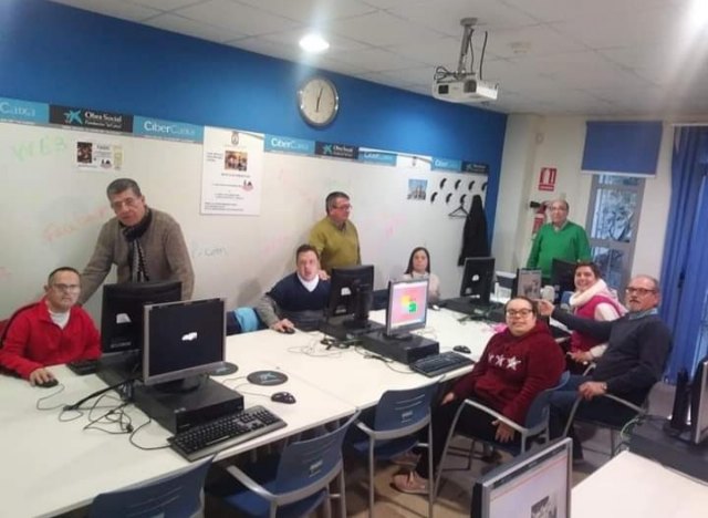 El voluntariado de informática de mayores regresa al Centro Municipal Las Morericas - 1, Foto 1