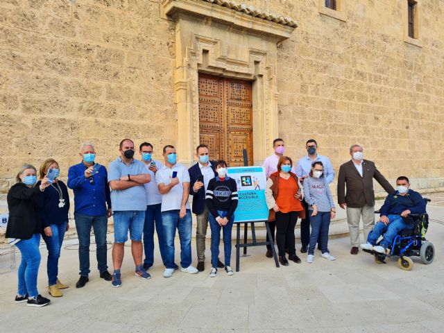 El Castillo de Caravaca cuenta con un nuevo sistema de códigos para facilitar el recorrido guiado a personas con discapacidad intelectual, visual y auditiva - 2, Foto 2