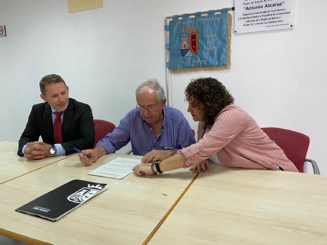 Firma convenio Asociación de Mayores de Torre Pacheco - 1, Foto 1