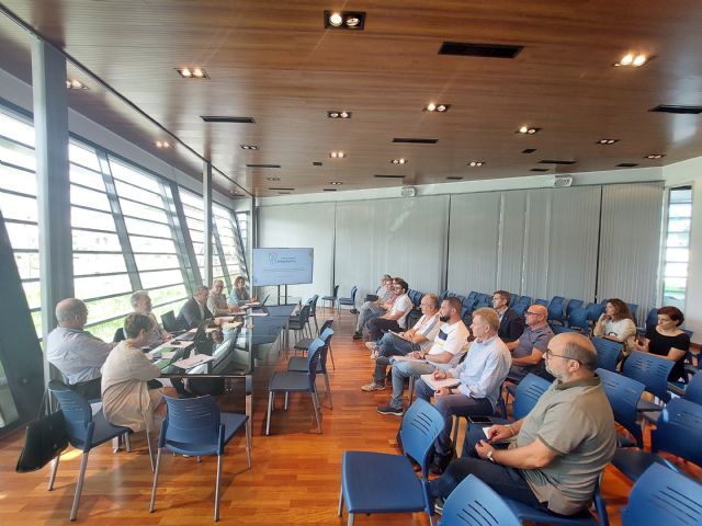 El Ayuntamiento promueve la reordenación del cableado aéreo de telecomunicaciones, redes de datos y electricidad - 2, Foto 2