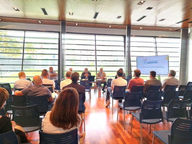 El Ayuntamiento promueve la reordenación del cableado aéreo de telecomunicaciones, redes de datos y electricidad - 3, Foto 3